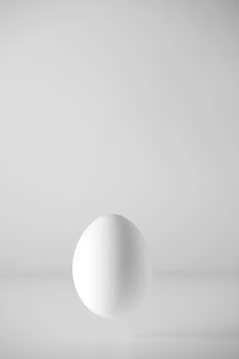 schwebendes Ei