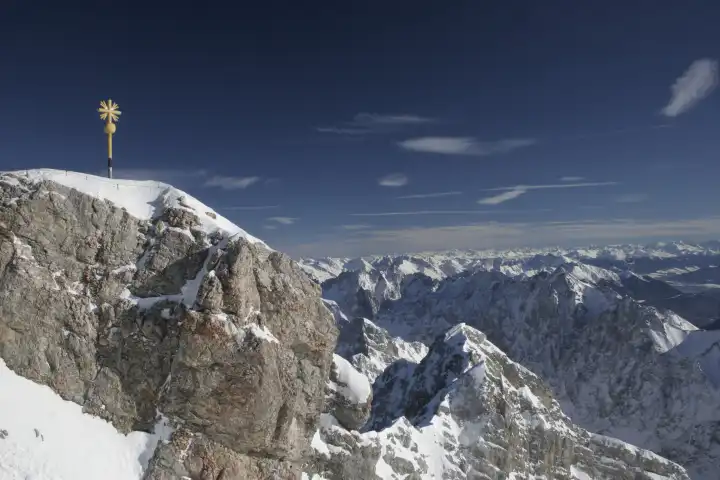 Zugspitze Gipfelkreuz, Garmisch, Bayern, Deutschland, Europa