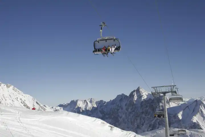 Chailift Zugspitze, Ski-Region Zugspitzgebiet, Garmisch, Bavaria, Germany, Europe