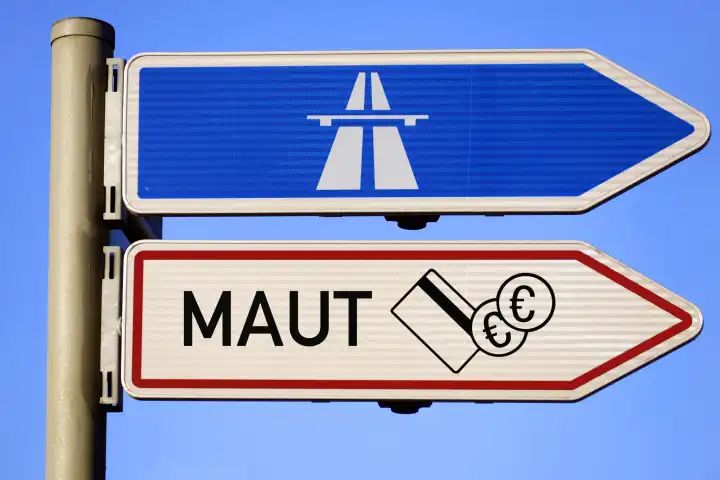 Wegweiser Autobahn und Schild mit der Aufschrift Maut