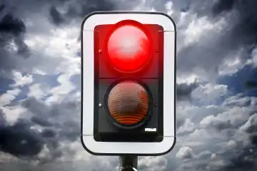 Red railroad stop signal, symbol photo railroad strike