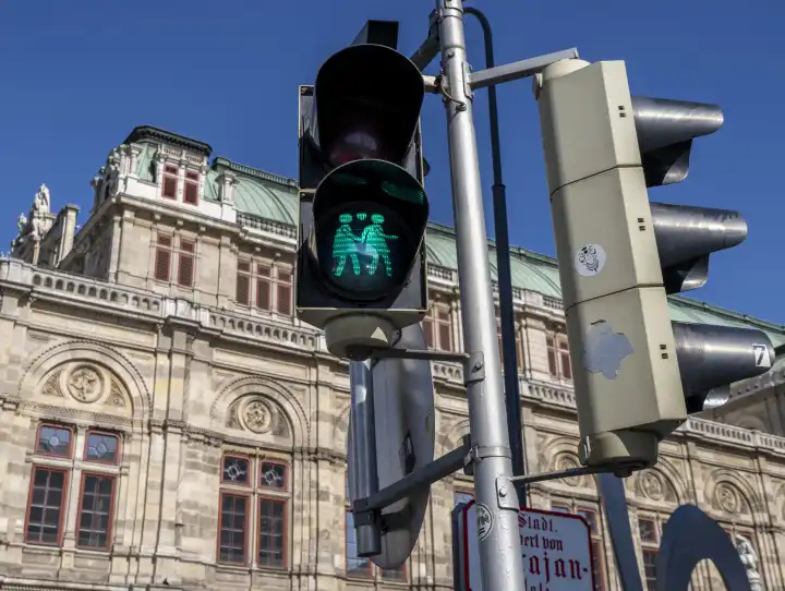 Verkehrsampel mit grünem Pärchen, Wien, Österreich