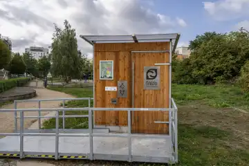 Finizo, mobile Holztoilette, Berlin, Deutschland