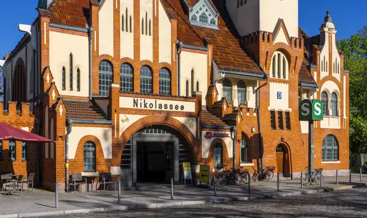 Nikolassee S-Bahn station, exterior shot, Berlin-Zehlendorf, Berlin, Germany