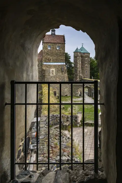 Burg Stolpen, Teilruine einer mittelalterlichen Höhenburg, später Schloss und Festung, auf dem Basaltberg von Stolpen, Sachsen, Deutschland, gegründet, nur zur redaktionellen Verwendung.
