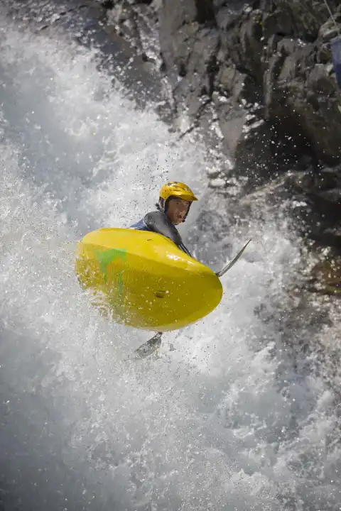 Kajak, Kayak, Wildwasser