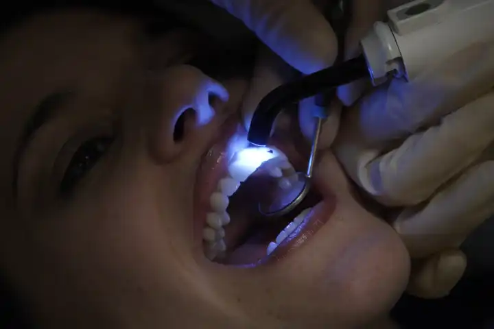 Medical treatment of the dentist