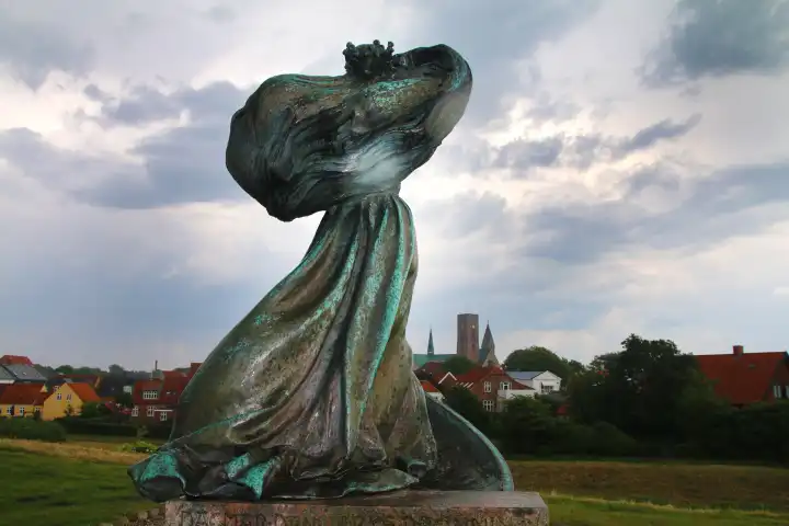 Statue der Königin Dagmar auf der Ruine "Riberhus" in Ribe, Dänemark