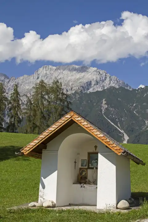 Idyllic little meadow chapel on the Mieminger Plateau in Tyrol