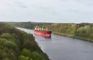 Frachtschiff DSM Castor im Nord-Ostsee-Kanal