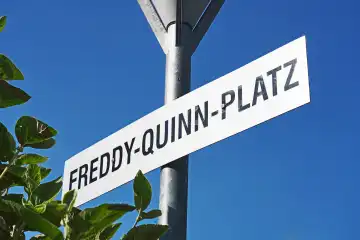 Sign Freddy Quinn Square in Coburg
