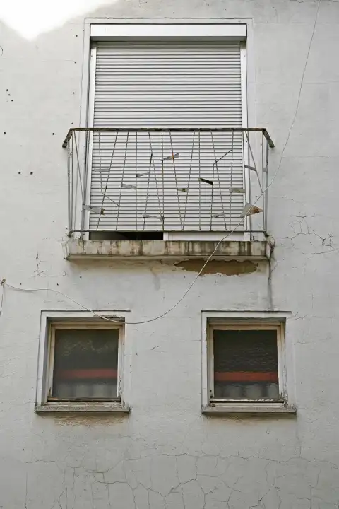 Kleiner alter Balkon