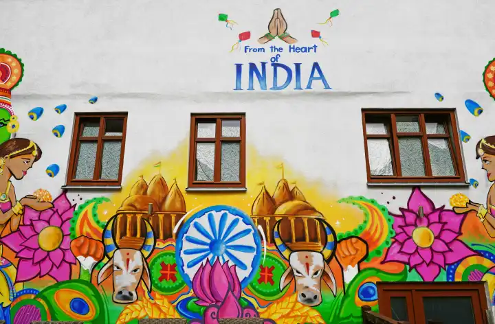 Indisches Lokal mit Wandmalerei