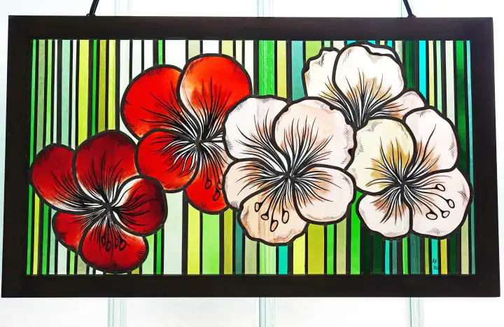 Glas-Blumen-Dekoration an Fenster