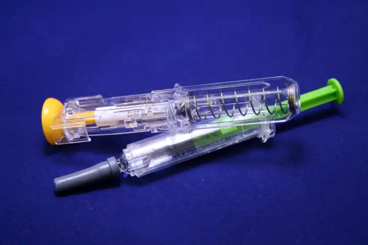 Thrombosis syringe