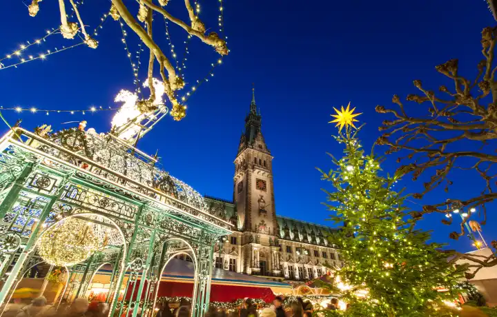 Christmasmarket at Hamburg Cityhall