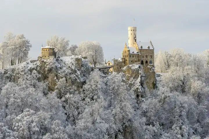 castle of lichtenstein in winter