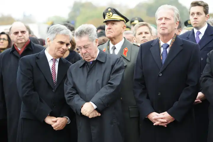 Österreichischer Nationalfeiertag 2014 mit Bundeskanzler Werner Faymann, Bundespräsident Heinz Fischer, und Vizekanzler Reinhold Mitterlehner
