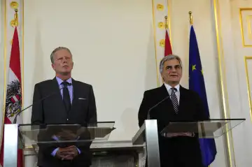Ministers with Vice Chancellor Dr. Reinhold Mitterlehner and Chancellor Werner Faymann