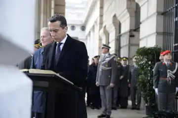 Austrian Federal Government, Federal Chancellor Christian Kern and Vice Chancellor Reinhold Mitterlehner