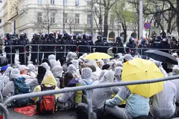 Wien, Österreich. 27. März 2023. Protest gegen die Europäische Gaskonferenz (EGC) in Wien