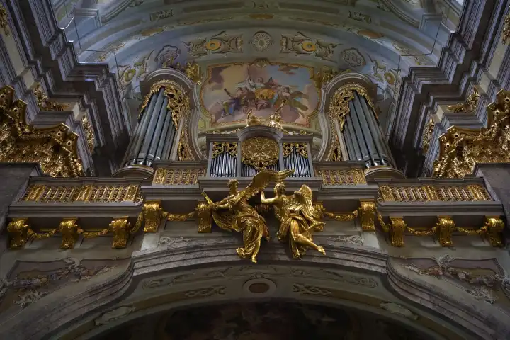 altar in the basilica on the Sonntagsberg, Mostviertel Region, Lower Austria, Austria, Europe