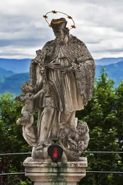Heiliger Johannes von Nepomuk vor der Basilika am Sonntagsberg, Mostviertel, Niederöstereich, Österreich, Europa