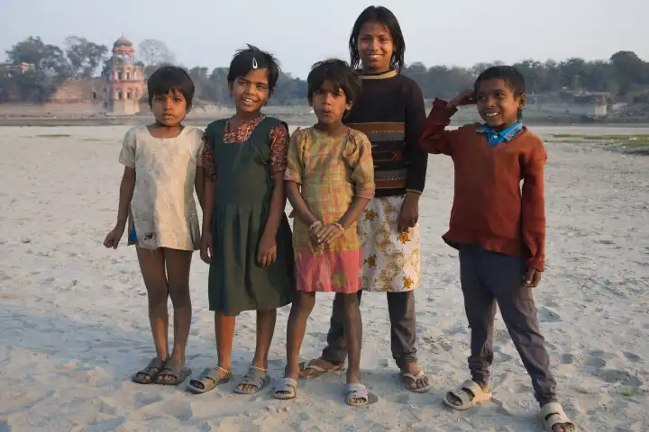 Strassenkindern, Nordindien, Indien, Asien