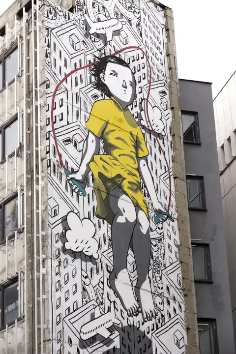Graffito an Hausfassade in Bratislava, Slowakei