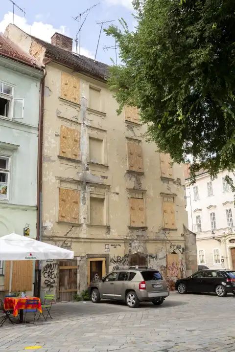 Hausfassade in Bratislava, Slowakei