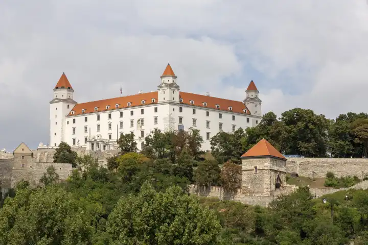 Blick zur Burg Bratislava, Slowakei