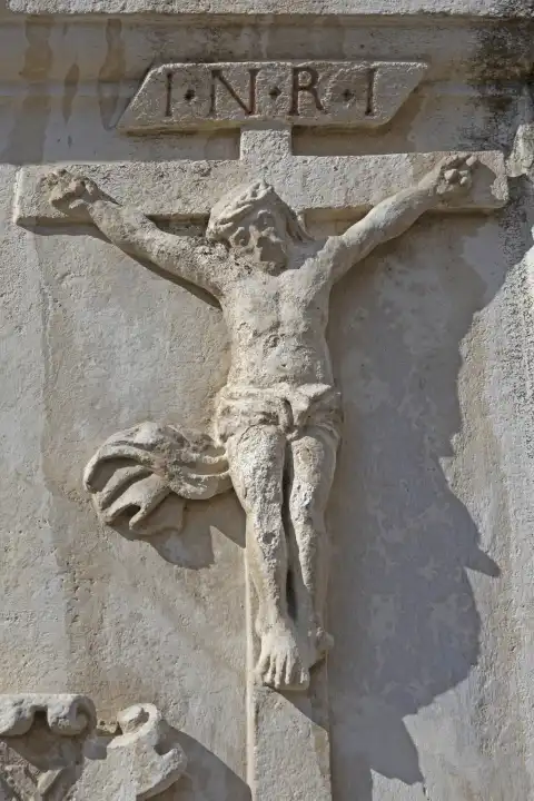 Christuskreuz aus Sandstein, Eggenburg NÖ, Österreich