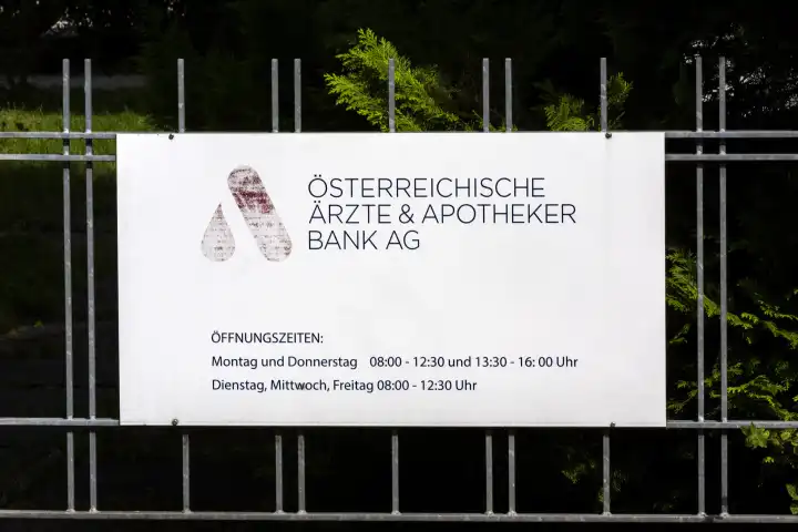Österreichische Ärzte und Apotheker Bank AG, Dornbirn, Vorarlberg, Austria