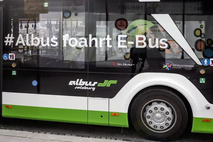 Albus drives e-bus, Salzburger Verkehrsbetriebe, Salzburg City, Austria