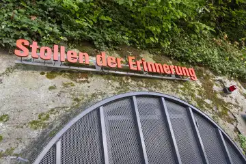 Stollen der Erinnerung, Zwangsarbeit und KZ in Steyr, Oberösterreich, Österreich