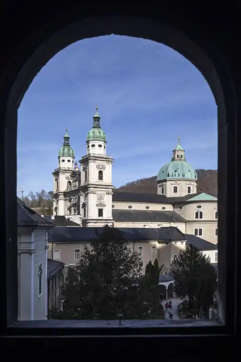 Blick zum Salzburger Dom, Salzburg Stadt, Österreich