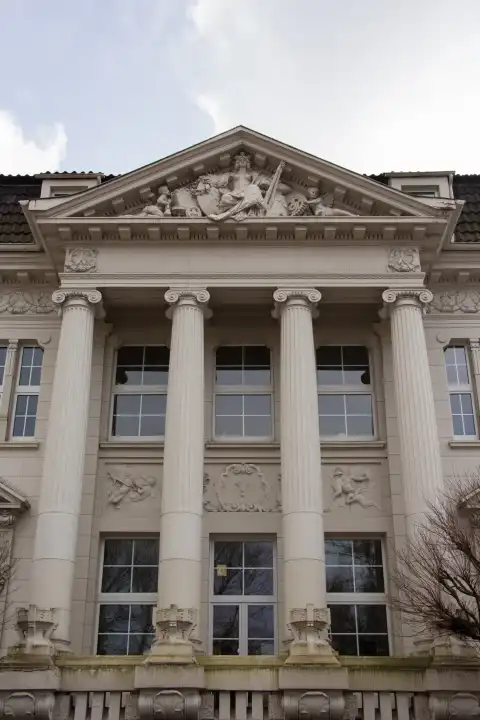 columnar facade