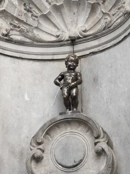 Manneken Pis, Petit Julien, Fountain figure, landmark of Brussels, Belgium, Europe