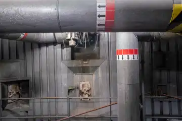 Pipe systems in a coal-fired power plant