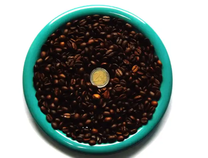 The coffee beans and the euro