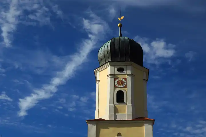 Kirchturm Turm, Turmspitze, Gotteshaus, Glaube, Religion, Himmel, Wolken, Villersbronn