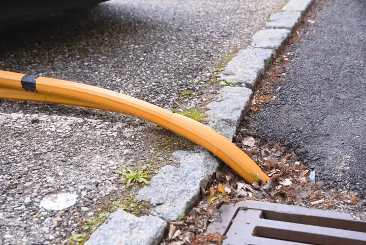 Fiber optic line from the sewer - fast internet from the sewer