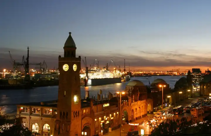 Germany, Hamburg, port, jetties, night shot