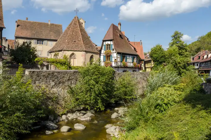 Chapelle de l Oberhof in the medieval center of the village Kaysersberg, Alsace, Wine Route, France, old half-timbered houses at the brook side