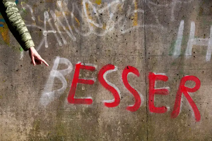 Besser Esser, pun, graffiti with pointing hand