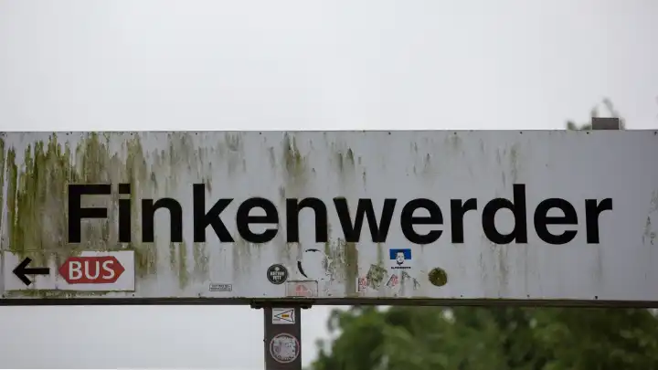 Finkenwerder, Schild mit Aufschrift, Hamburg-Finkenwerder