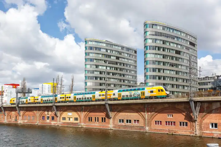 Berlin  Deutschland  23 April 2021: Regionalbahn Zug der ODEG an der Jannowitzbrücke in Berlin  Deutschland