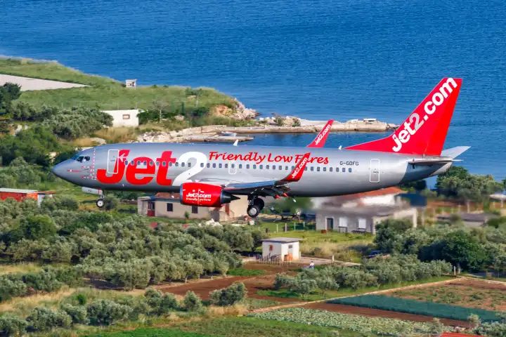 Split, Kroatien - 27. Mai 2023: Ein Boeing 737-300 Flugzeug der Jet2 mit dem Kennzeichen G-GDFG auf dem Flughafen Split (SPU) in Kroatien.