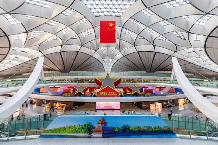 Peking, China - 13. April 2024: Terminal des neuen Flughafens Beijing Daxing New International Airport (PKX) in Peking, China