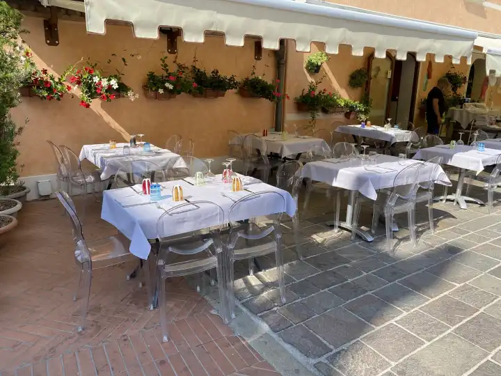 small restaurant in Caorle